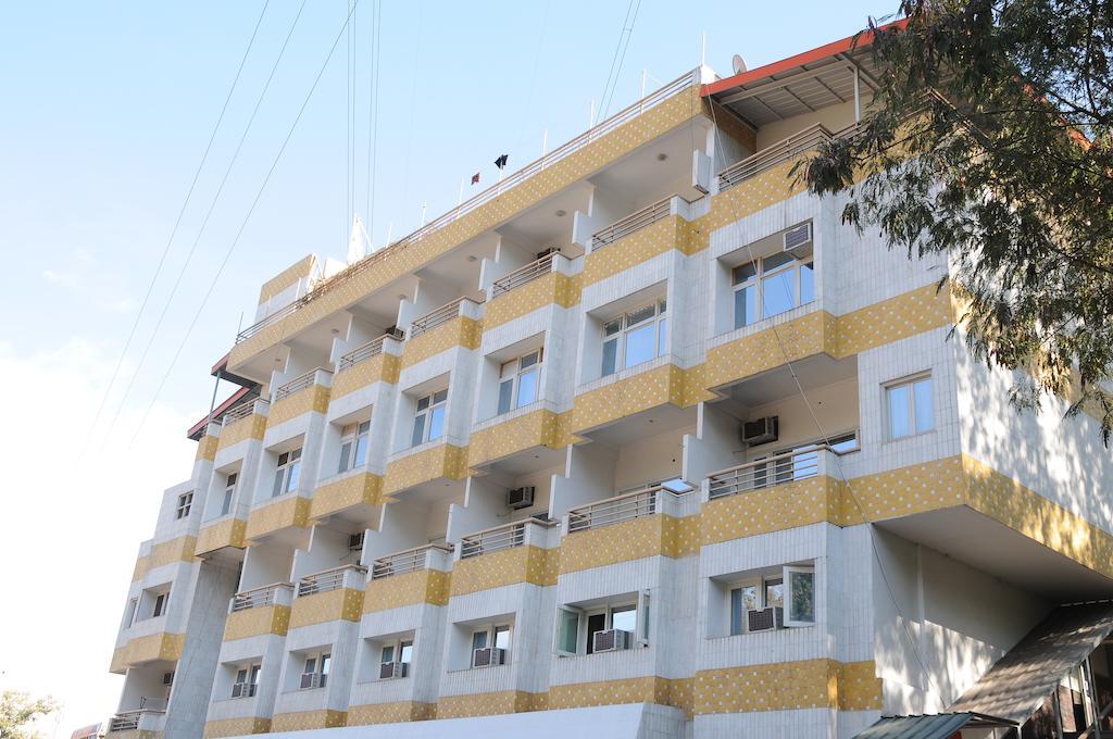 Hotel Panchwati Bilaspur  ภายนอก รูปภาพ