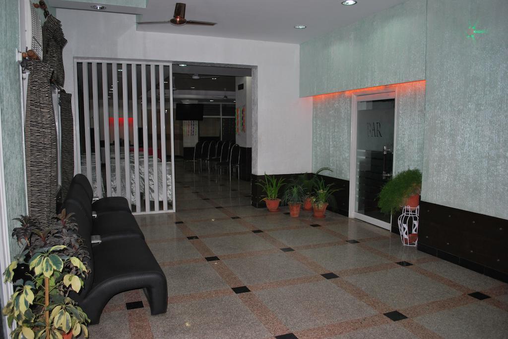 Hotel Panchwati Bilaspur  ภายนอก รูปภาพ